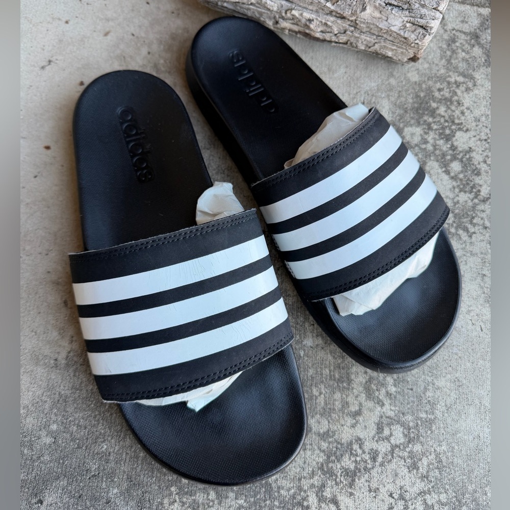Adidas Black & White Striped‎ women’s Slide Sandals Sz-7.  O